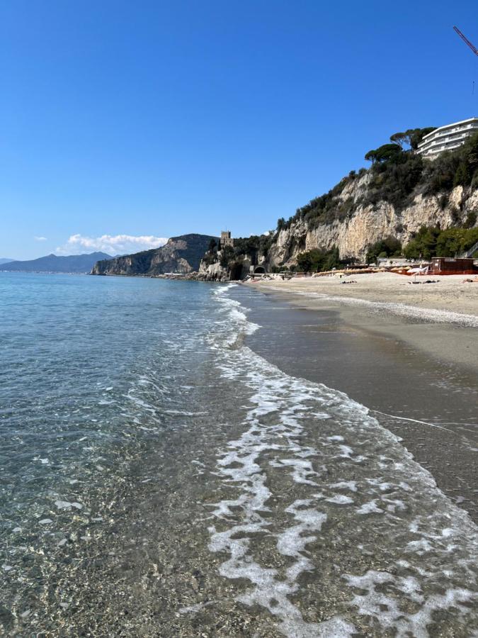 Al 37 Vista Mare E Colline Apartment Finale Ligure Exterior foto
